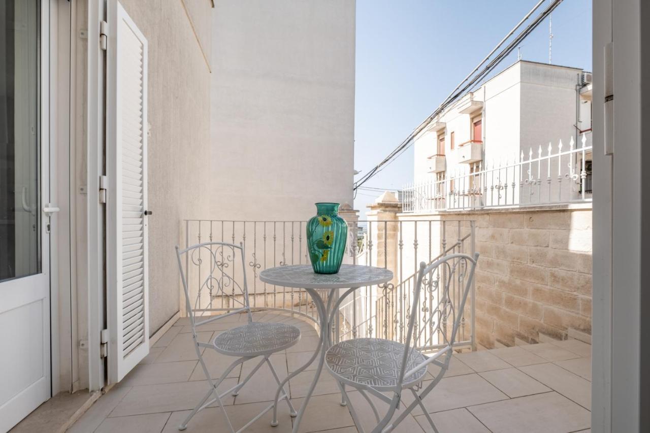 Dimora Lucrezia - Big & Central Apatment With Parking Ostuni Exterior photo