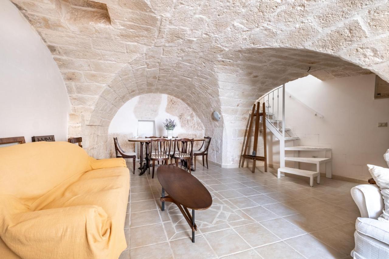 Dimora Lucrezia - Big & Central Apatment With Parking Ostuni Exterior photo